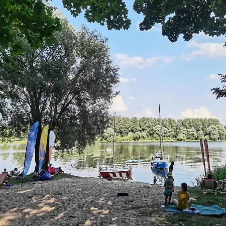 Marinasurf Baza Wypoczynkowa Kamp alanı *